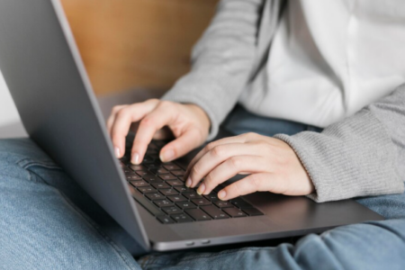 Dicas digitais que podem facilitar pagamentos durante viagens